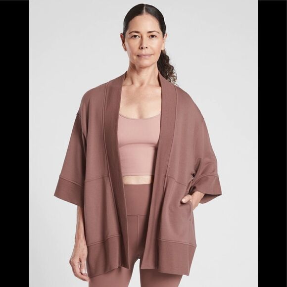 Athleta Lotus Wrap  - Picture 1 of 9